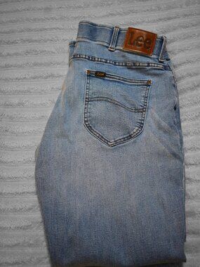 Lee Extreme Motion Jeans 38x32